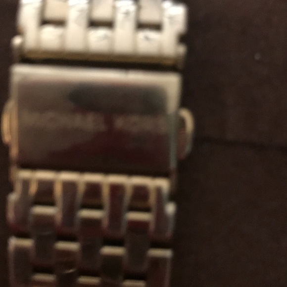 Michael Kors Gold Tone Watch - Picture 4 of 8